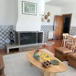Moradia Sao Joao-spacious Beachfront Villa