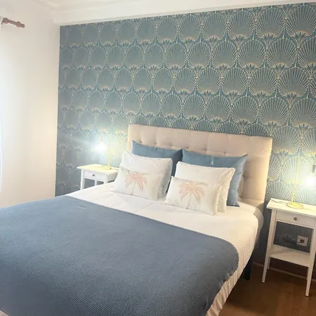 Moradia Sao Joao-spacious Beachfront * 아 도스 쿤하도스