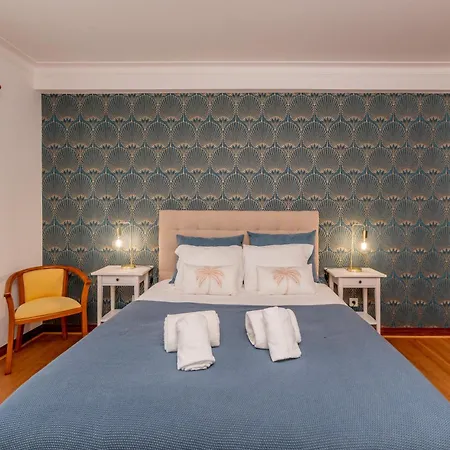 Moradia Sao Joao-spacious Beachfront * A dos Cunhados