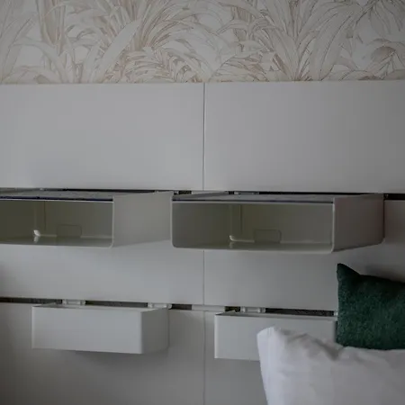 Moradia Sao Joao-spacious Beachfront Villa *