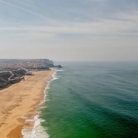 Vila Moradia Sao Joao-spacious Beachfront