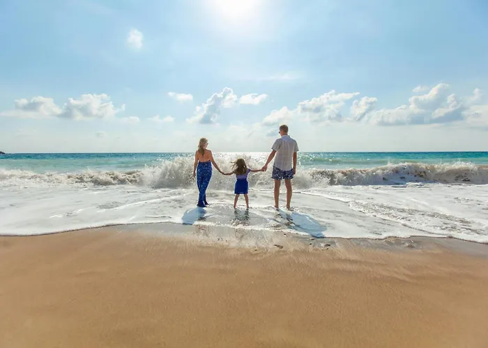 Moradia Sao Joao-spacious Beachfront A dos Cunhados