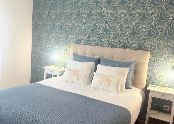 Moradia Sao Joao-spacious Beachfront * A dos Cunhados