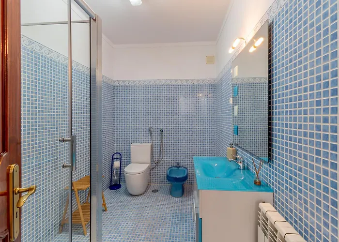 Villa Moradia Sao Joao-spacious Beachfront *